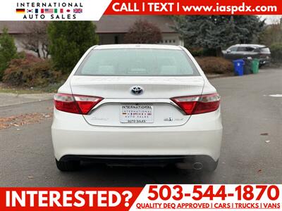 2017 Toyota Camry Hybrid LE - 42 MPG - Photo 4 - Portland, OR 97216