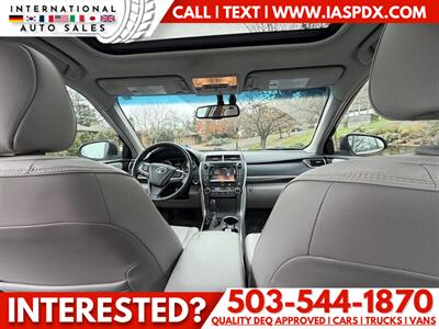 2017 Toyota Camry Hybrid LE - 42 MPG - Photo 9 - Portland, OR 97216