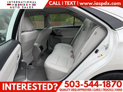 2017 Toyota Camry Hybrid LE - 42 MPG - Photo 11 - Portland, OR 97216