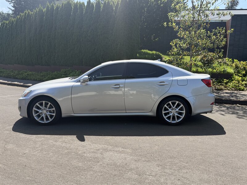 2011 Lexus IS  