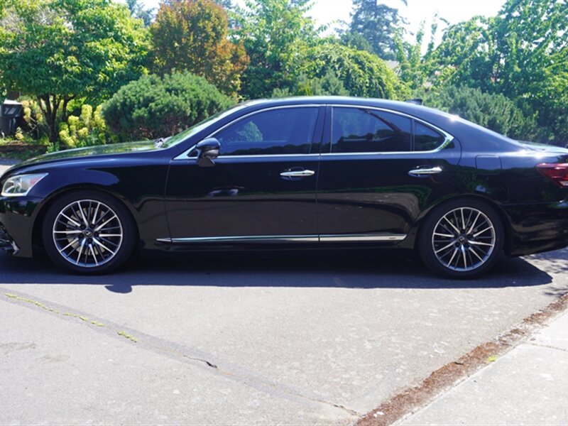 2014 Lexus LS  