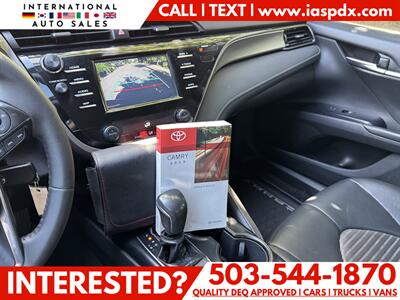 2019 Toyota Camry LE   - Photo 14 - Portland, OR 97216