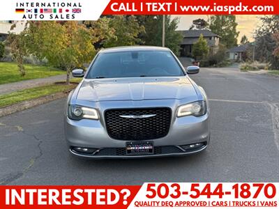 2017 Chrysler 300 Series S   - Photo 9 - Portland, OR 97216