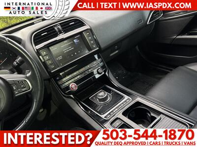 2018 Jaguar XE 25t Premium   - Photo 10 - Portland, OR 97216