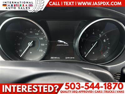 2018 Jaguar XE 25t Premium   - Photo 15 - Portland, OR 97216