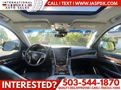 2017 Cadillac Escalade Luxury   - Photo 10 - Portland, OR 97216