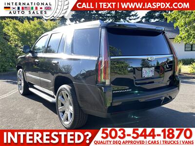 2017 Cadillac Escalade Luxury   - Photo 3 - Portland, OR 97216