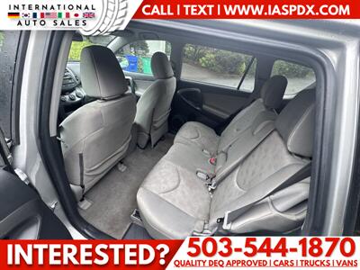 2012 Toyota RAV4 - Photo 11 - Portland, OR 97216
