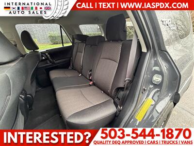 2024 Toyota 4Runner TRD Off-Road   - Photo 10 - Portland, OR 97216