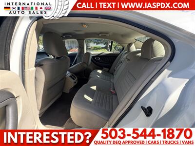 2010 Ford Taurus SE - Photo 12 - Portland, OR 97216