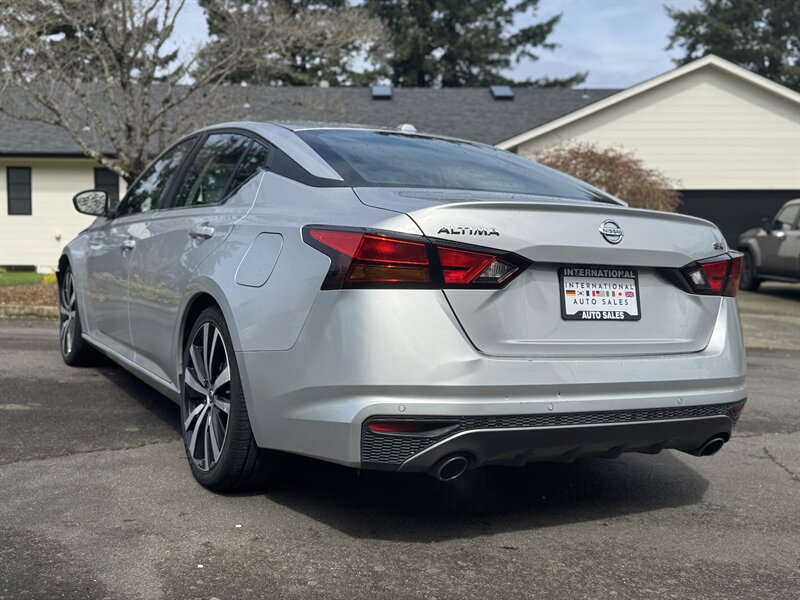 2020 Nissan Altima 2.5 SR  