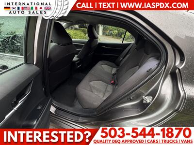 2020 Toyota Camry LE - Photo 11 - Portland, OR 97216