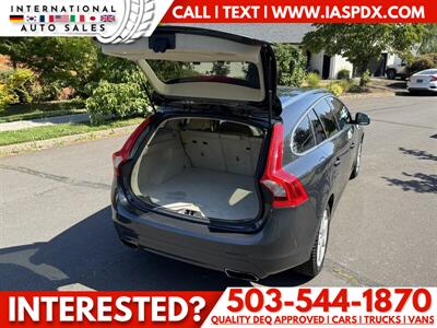 2016 Volvo V60 T5 Drive-E Premier  - 2.0L Turbo - Photo 11 - Portland, OR 97216