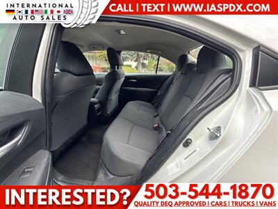 2020 Toyota Corolla LE   - Photo 12 - Portland, OR 97216