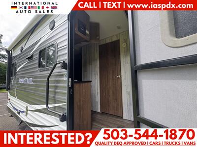 2019 Keystone Travel Trailer 2052   - Photo 8 - Portland, OR 97216