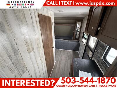 2019 Keystone Travel Trailer 2052   - Photo 13 - Portland, OR 97216