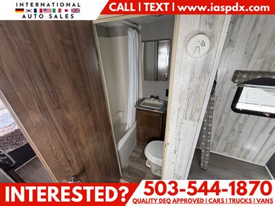 2019 Keystone Travel Trailer 2052   - Photo 18 - Portland, OR 97216