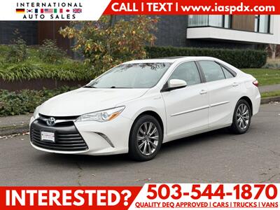 2017 Toyota Camry Hybrid LE Sedan