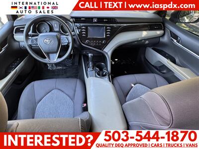 2019 Toyota Camry LE   - Photo 9 - Portland, OR 97216