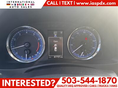 2017 Toyota Corolla SE   - Photo 12 - Portland, OR 97216