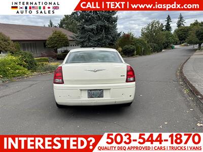 2006 Chrysler 300 Series   - Photo 7 - Portland, OR 97216