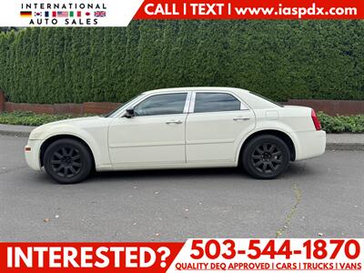 2006 Chrysler 300 Series   - Photo 2 - Portland, OR 97216