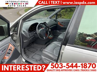 1999 Lexus RX   - Photo 8 - Portland, OR 97216