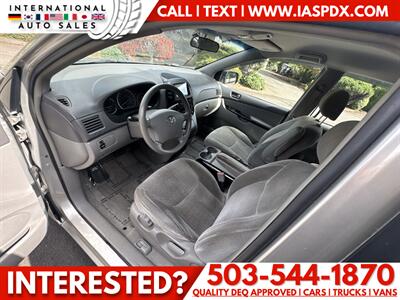 2004 Toyota Sienna CE 7 Passenger - Photo 22 - Portland, OR 97216