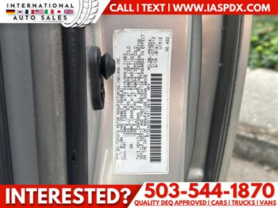 2004 Toyota Sienna CE 7 Passenger - Photo 13 - Portland, OR 97216