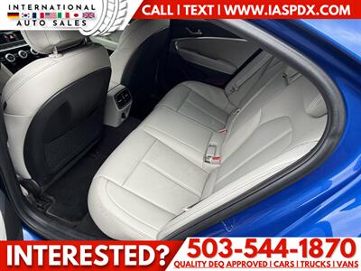 2022 Genesis G70 2.0T   - Photo 11 - Portland, OR 97216