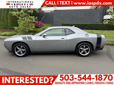 2015 Dodge Challenger SXT   - Photo 2 - Portland, OR 97216