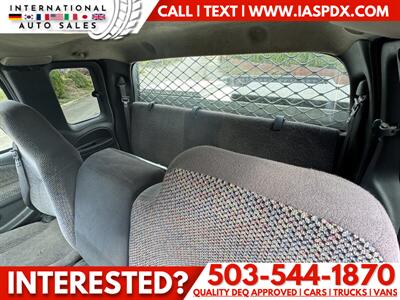 2002 Dodge Ram 2500 ST - ONE OWNER - Photo 11 - Portland, OR 97216