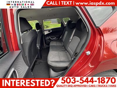 2022 Kia Soul LX   - Photo 10 - Portland, OR 97216