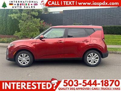 2022 Kia Soul LX   - Photo 2 - Portland, OR 97216