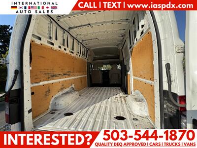 2018 Nissan NV 2500 HD S   - Photo 6 - Portland, OR 97216