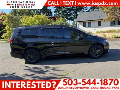 2021 Chrysler Pacifica Touring L   - Photo 4 - Portland, OR 97216