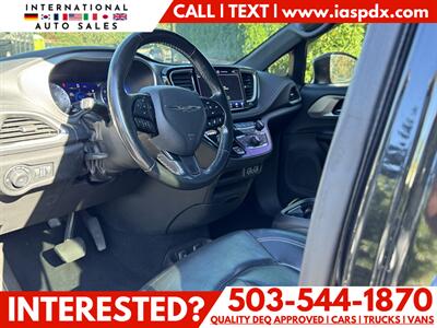 2021 Chrysler Pacifica Touring L   - Photo 6 - Portland, OR 97216
