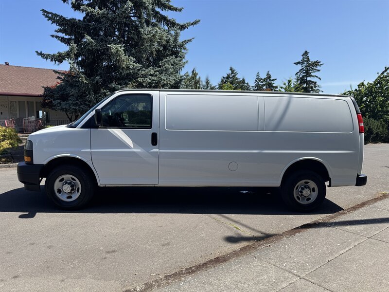 2020 Chevrolet Express 2500  