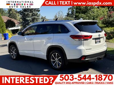 2017 Toyota Highlander SE   - Photo 3 - Portland, OR 97216