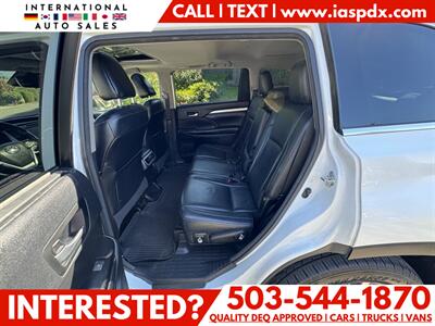 2017 Toyota Highlander SE   - Photo 11 - Portland, OR 97216