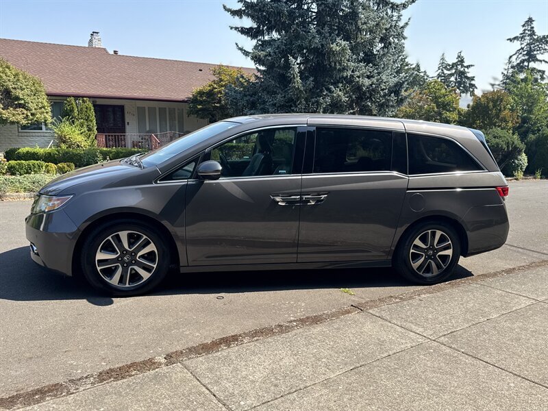 2015 Honda Odyssey Touring  