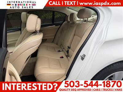 2012 BMW 528i xDrive   - Photo 10 - Portland, OR 97216