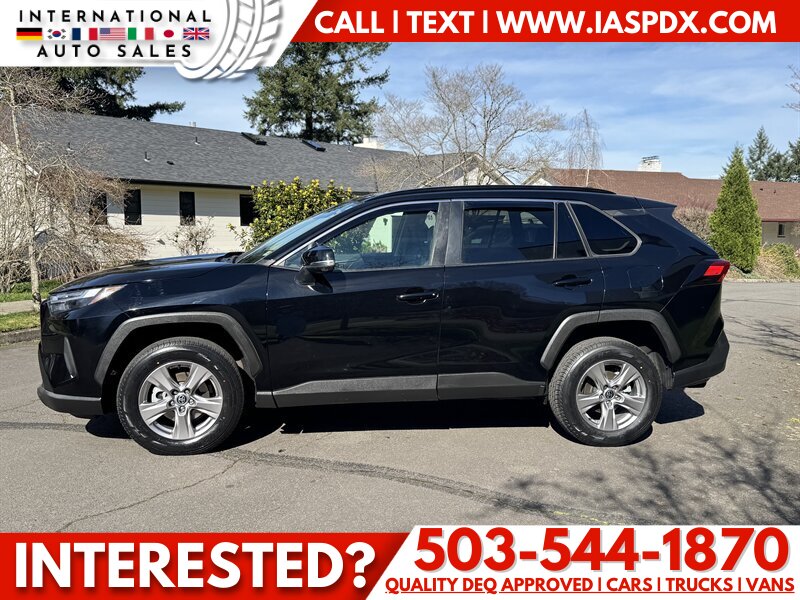 2023 Toyota RAV4 XLE  