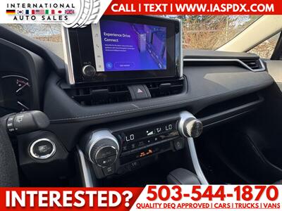 2023 Toyota RAV4 XLE   - Photo 12 - Portland, OR 97216