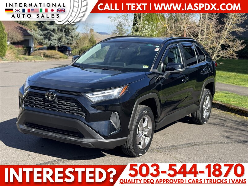 2023 Toyota RAV4 XLE  