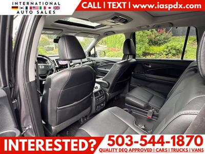2017 Honda Pilot Elite   - Photo 12 - Portland, OR 97216
