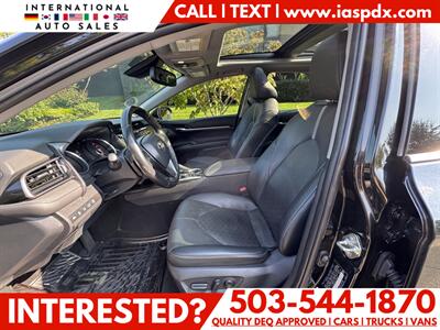 2020 Toyota Camry XSE   - Photo 8 - Portland, OR 97216