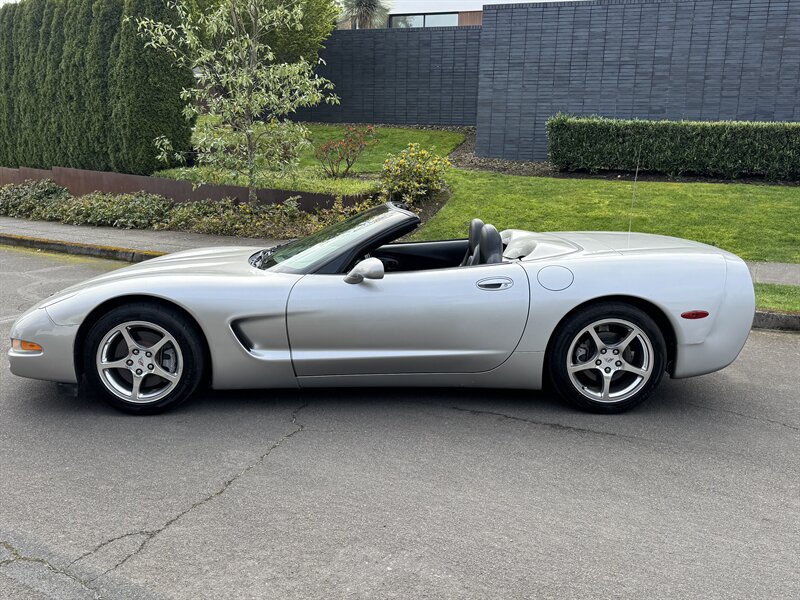 2004 Chevrolet Corvette  