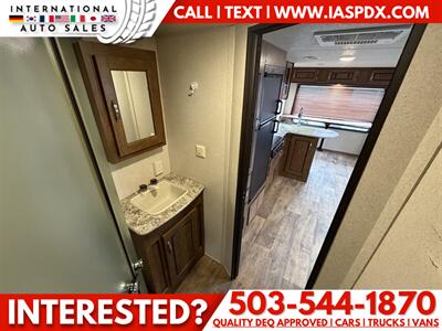 2017 FOREST RIVER TOWABLE CAMPER TRAILER Salem Towables   - Photo 33 - Portland, OR 97216