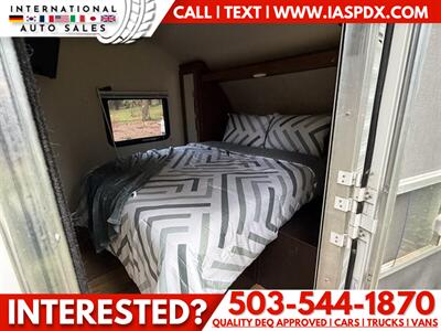 2017 FOREST RIVER TOWABLE CAMPER TRAILER Salem Towables   - Photo 37 - Portland, OR 97216